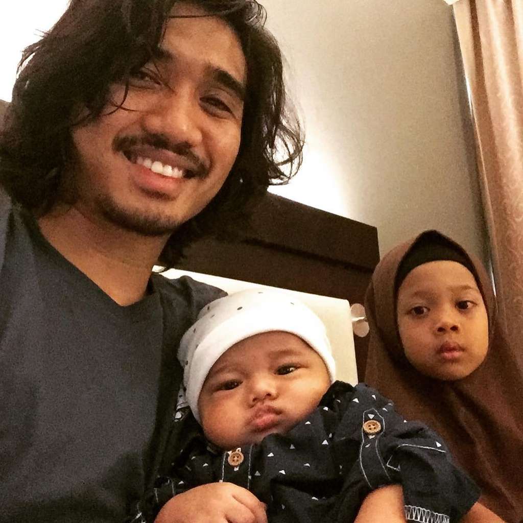 10 Adu Mewah Rumah Duta VS Eross Sheila on 7, Bak Bumi dan Langit, Lebih Tajir Sang Gitaris?