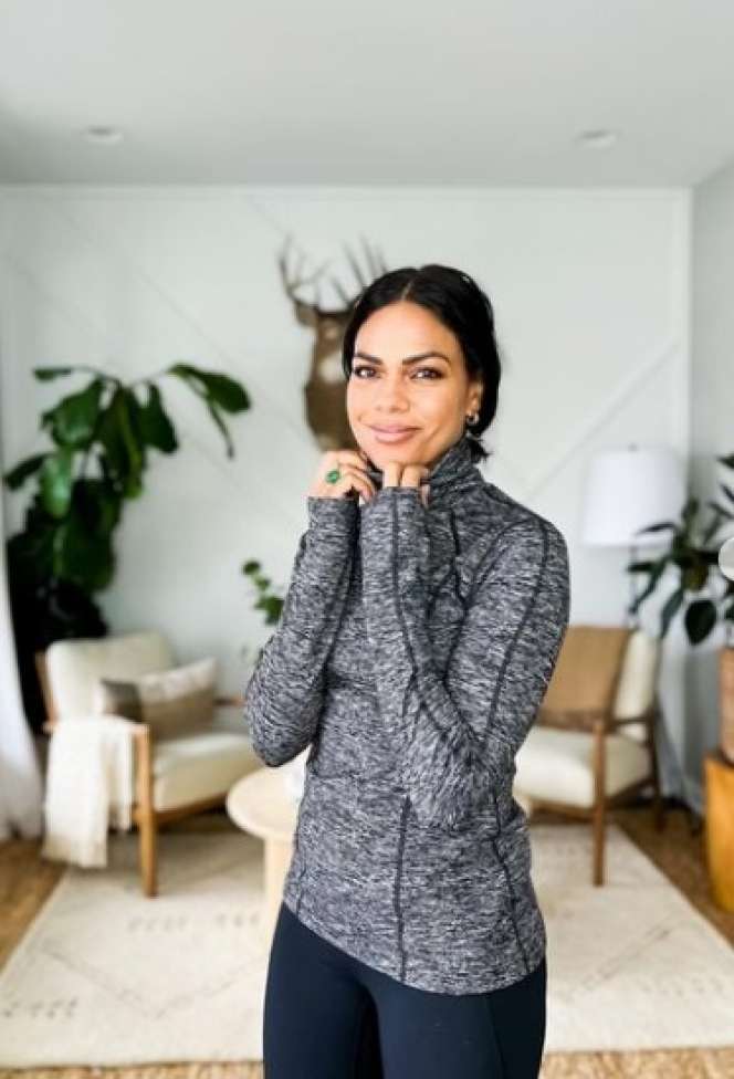 Potret Anna, Wanita Cantik yang Viral Berparas Awet Muda, Dikira Adik dari Anaknya!