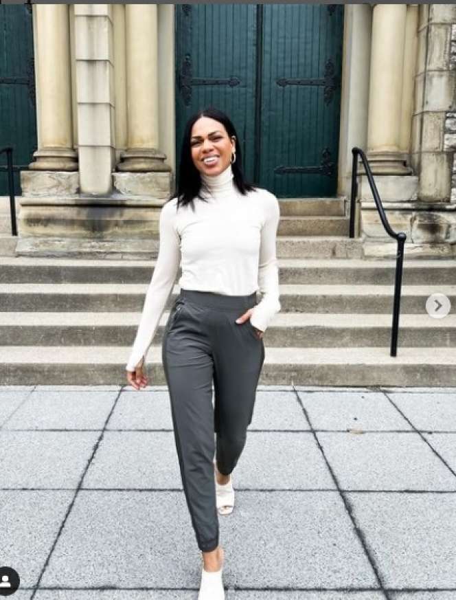 Potret Anna, Wanita Cantik yang Viral Berparas Awet Muda, Dikira Adik dari Anaknya!