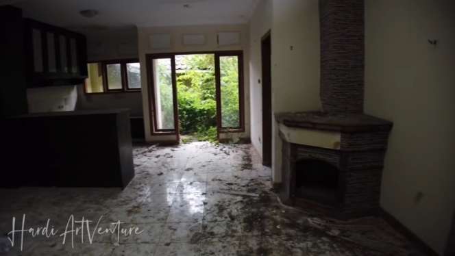 10 Adu Ngeri Rumah Alda Risma VS Abiem Ngesti yang Lama Terbengkalai, Dulu Istana Kini Jadi Sarang Hantu