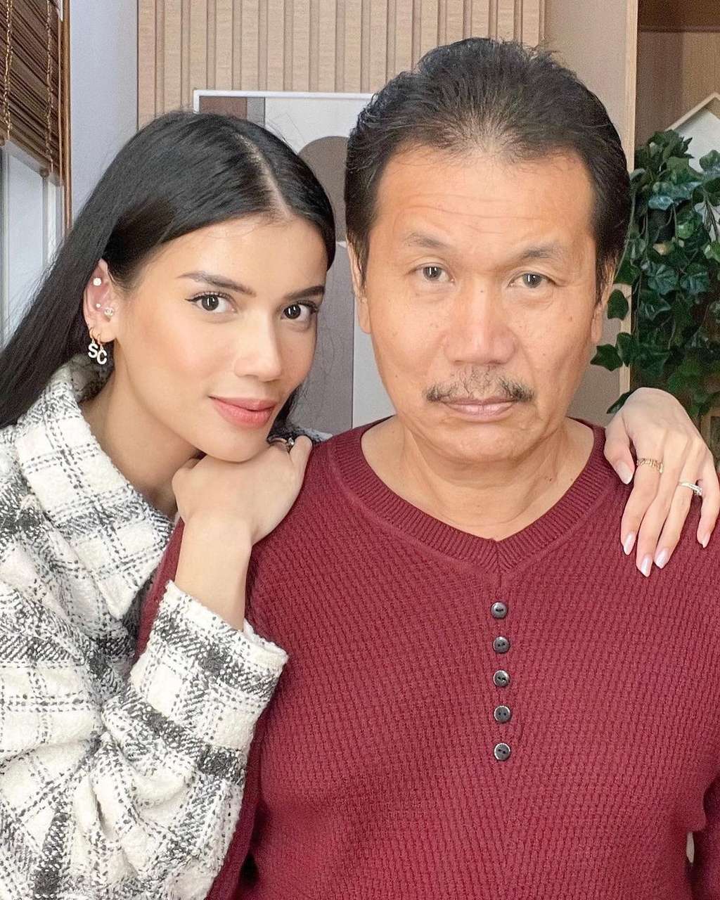 Baru Terungkap! Potret Sosok Mertua Deddy Corbuzier