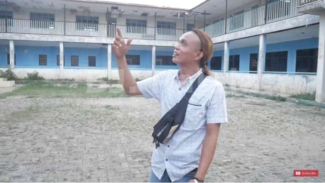 10 Potret Rumah Anton Medan ‘Mantan Mafia’ yang Paling Ditakuti, Bikin Tajub, Punya Masjid & Ponpes Super Megah!