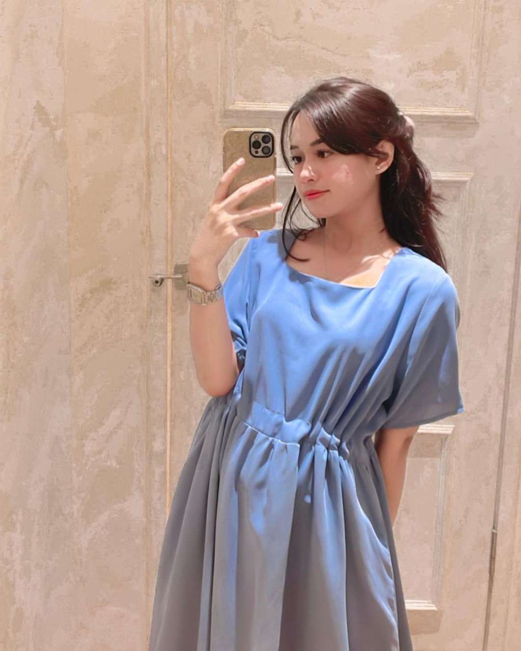 Potret Terbaru Ulfi Damayanti, Gadis Cantik Anak Elly Sugigi