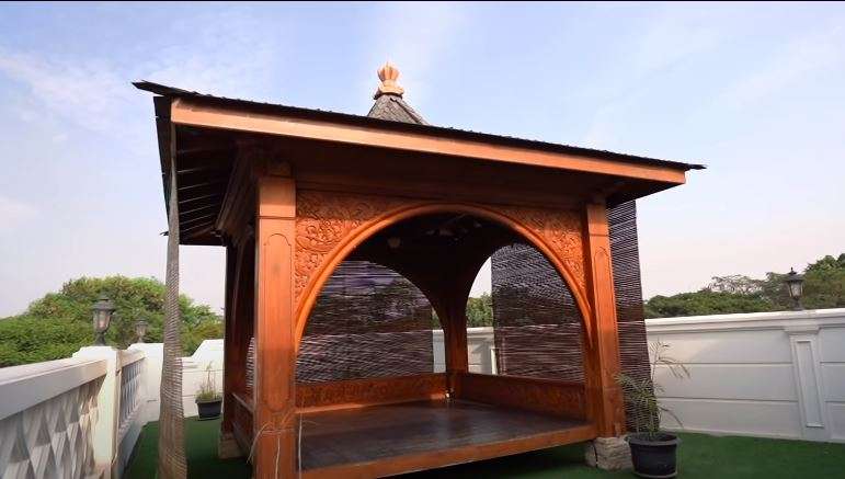 12 Potret Rooftop Rumah Artis Paling Mewah, Rachel Vennya Ada Kolam Renang Tembus Pandang!