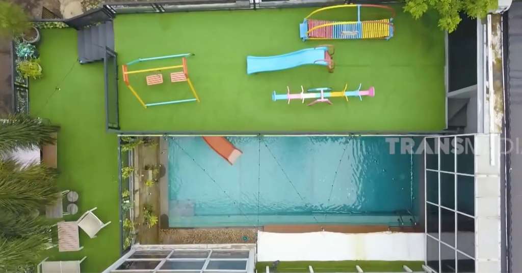 12 Potret Rooftop Rumah Artis Paling Mewah, Rachel Vennya Ada Kolam Renang Tembus Pandang!