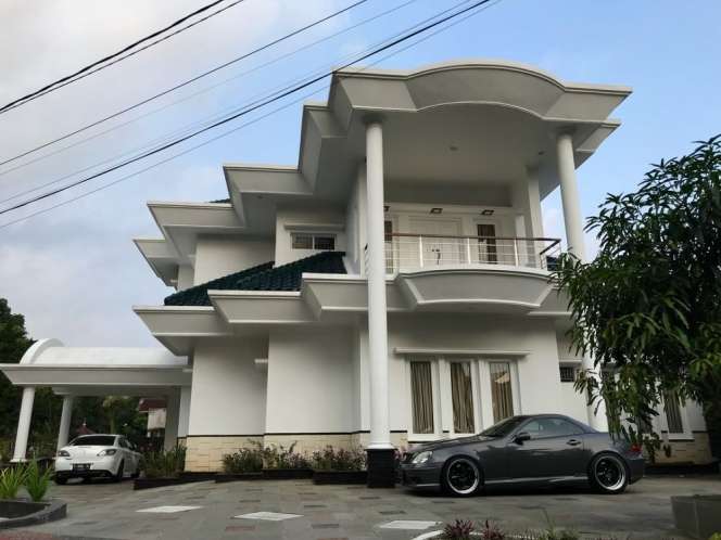 10 Adu Mewah Rumah Desy Ratnasari VS Nassar, Dikabarkan Jalin PDKT, Sosok Ini Lebih Tajir?