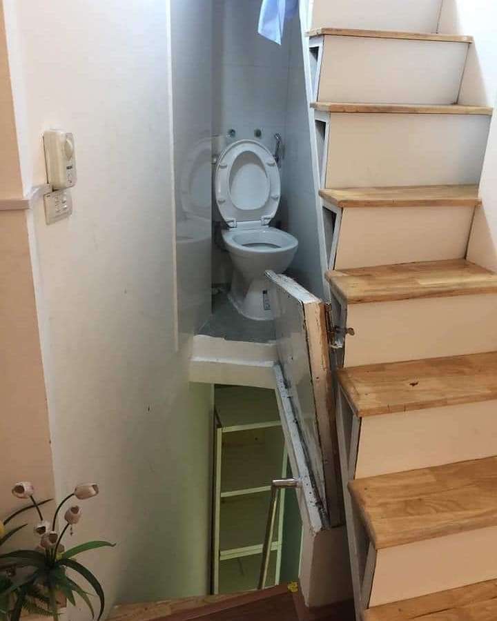 10 Potret Toilet Nyeleneh di Tempat Tak Biasa, Bikin Mikir Dua Kali!