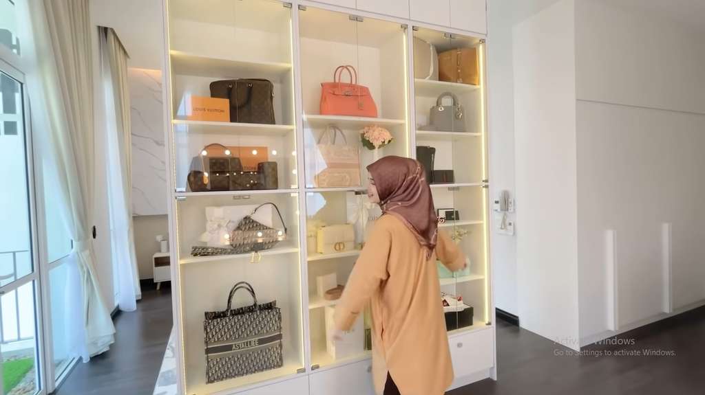 10 Potret Rumah Mewah Asyalliee Ahmad, Selebgram Malaysia Kecantikannya Pikat Netizen Indonesia