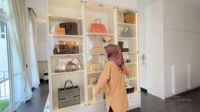 10 Potret Rumah Mewah Asyalliee Ahmad, Selebgram Malaysia Kecantikannya Pikat Netizen Indonesia