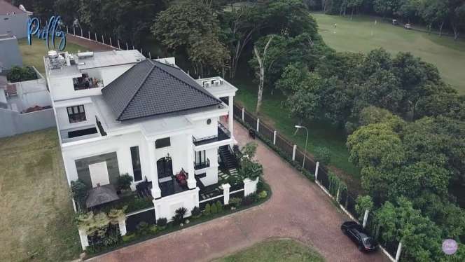 10 Potret Rumah Mewah Artis ‘Sultan’ Dilihat dari Drone, Milik Alshad Ahmad Bak Kastil di Mesir!