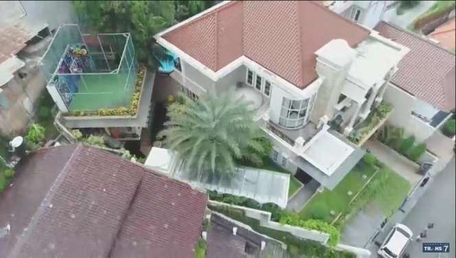 10 Potret Rumah Mewah Artis ‘Sultan’ Dilihat dari Drone, Milik Alshad Ahmad Bak Kastil di Mesir!