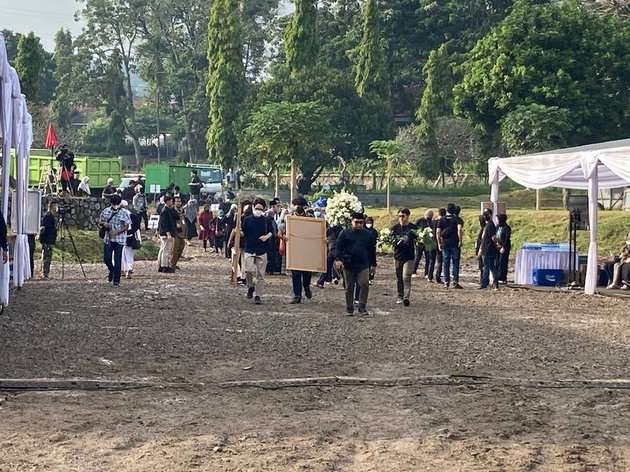 Potret Terkini Suasana Pusara Eril