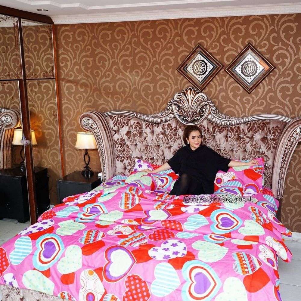 10 Potret Rumah Mewah Presenter Vega Darmawati, Suami Ternyata Bukan Orang Sembarangan!