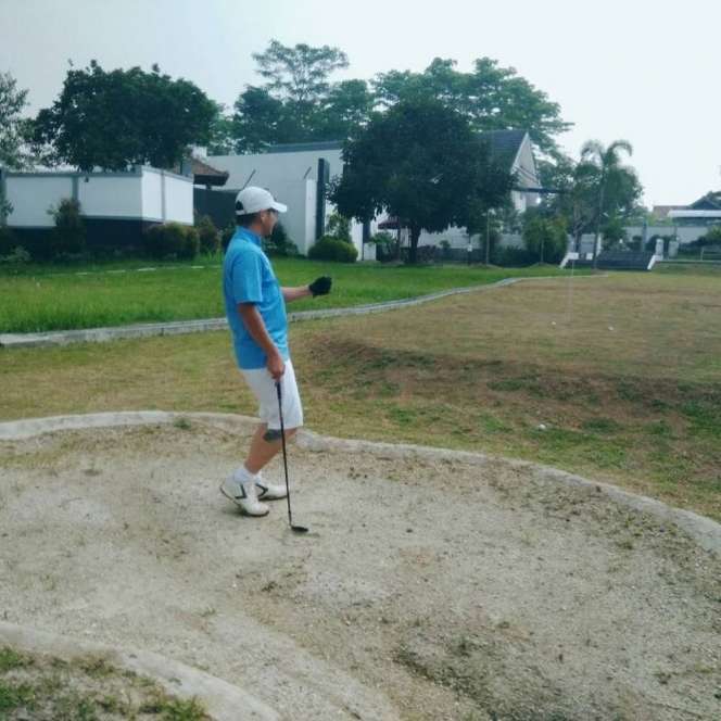 Potret Lapangan Golf di Rumah 5 Seleb, Punya Momo Geisha Super Luas!