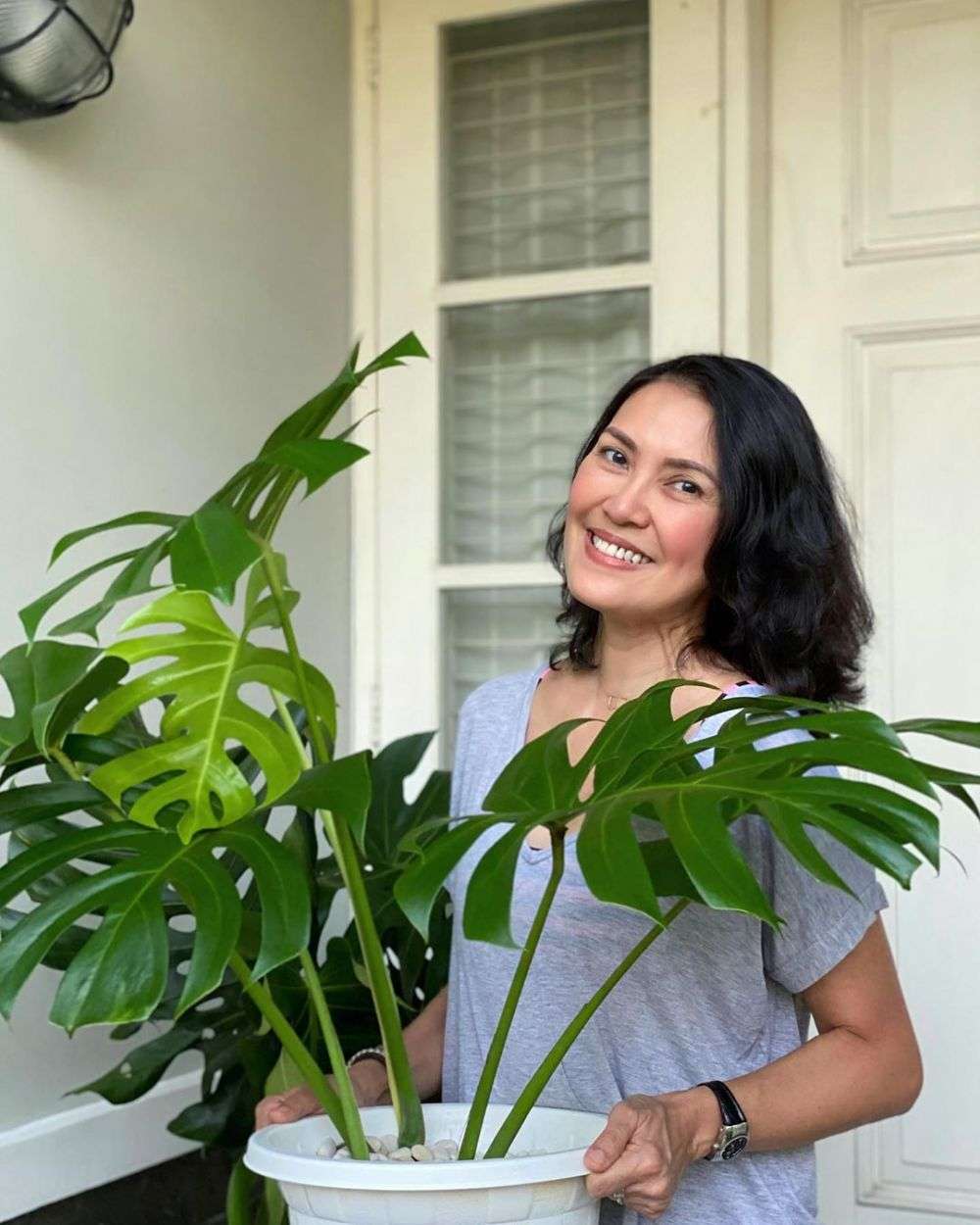 10 Potret Rumah Becky Tumewu, Dulu Presenter Kini Jadi ‘Sultan’, Penuh Tanaman Mahal!
