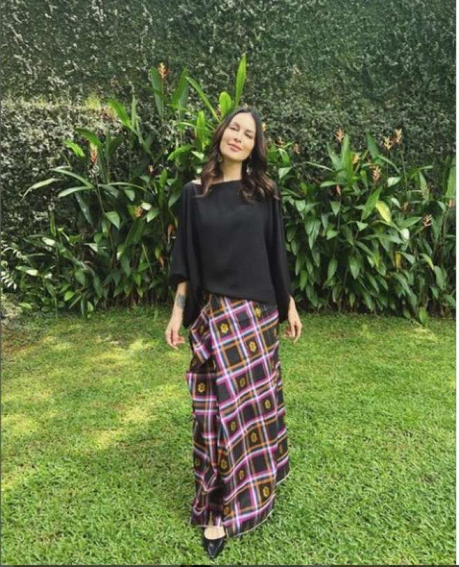 Inilah Sumber `Pabrik Duit` Sophia Latjuba, Ternyata Nggak Punya Rumah!