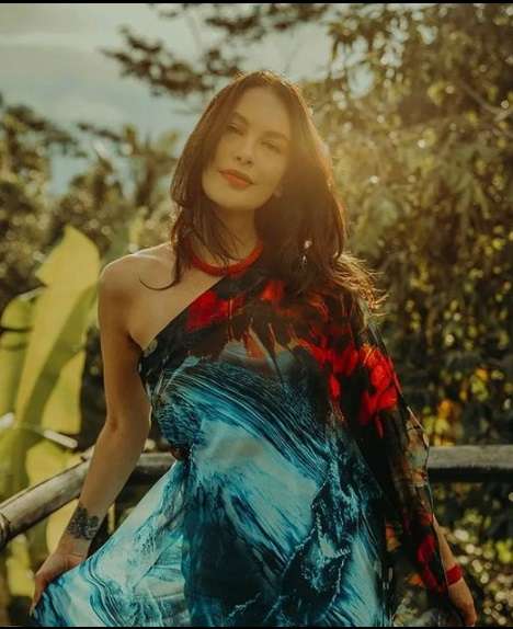 Inilah Sumber `Pabrik Duit` Sophia Latjuba, Ternyata Nggak Punya Rumah!