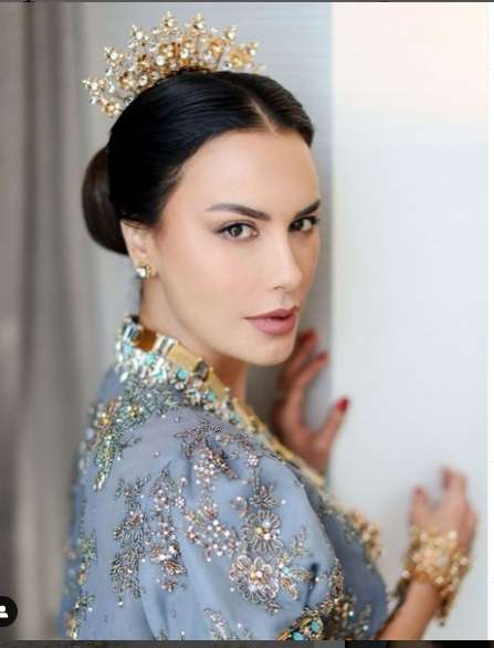 Inilah Sumber `Pabrik Duit` Sophia Latjuba, Ternyata Nggak Punya Rumah!