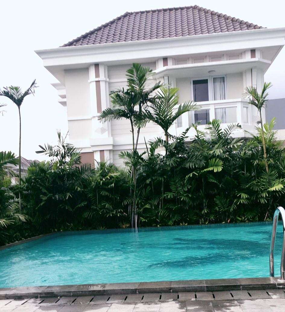 9 Potret Rumah Iko Uwais dan Audy Item, Megah Banget!