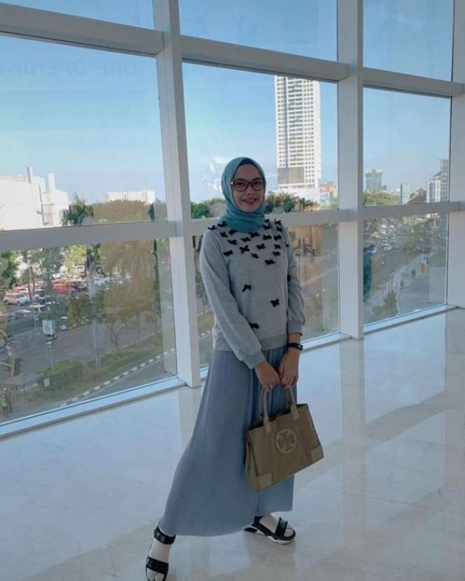 7 Potret Ghea Mantan Istri Ifan Seventeen yang Jarang Tersorot, Ternyata Profesinya Nggak Main-Main!