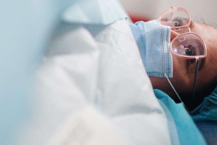 Menanti 12 Tahun, Momen Detik-detik Dea Ananda Melahirkan Anak Pertama