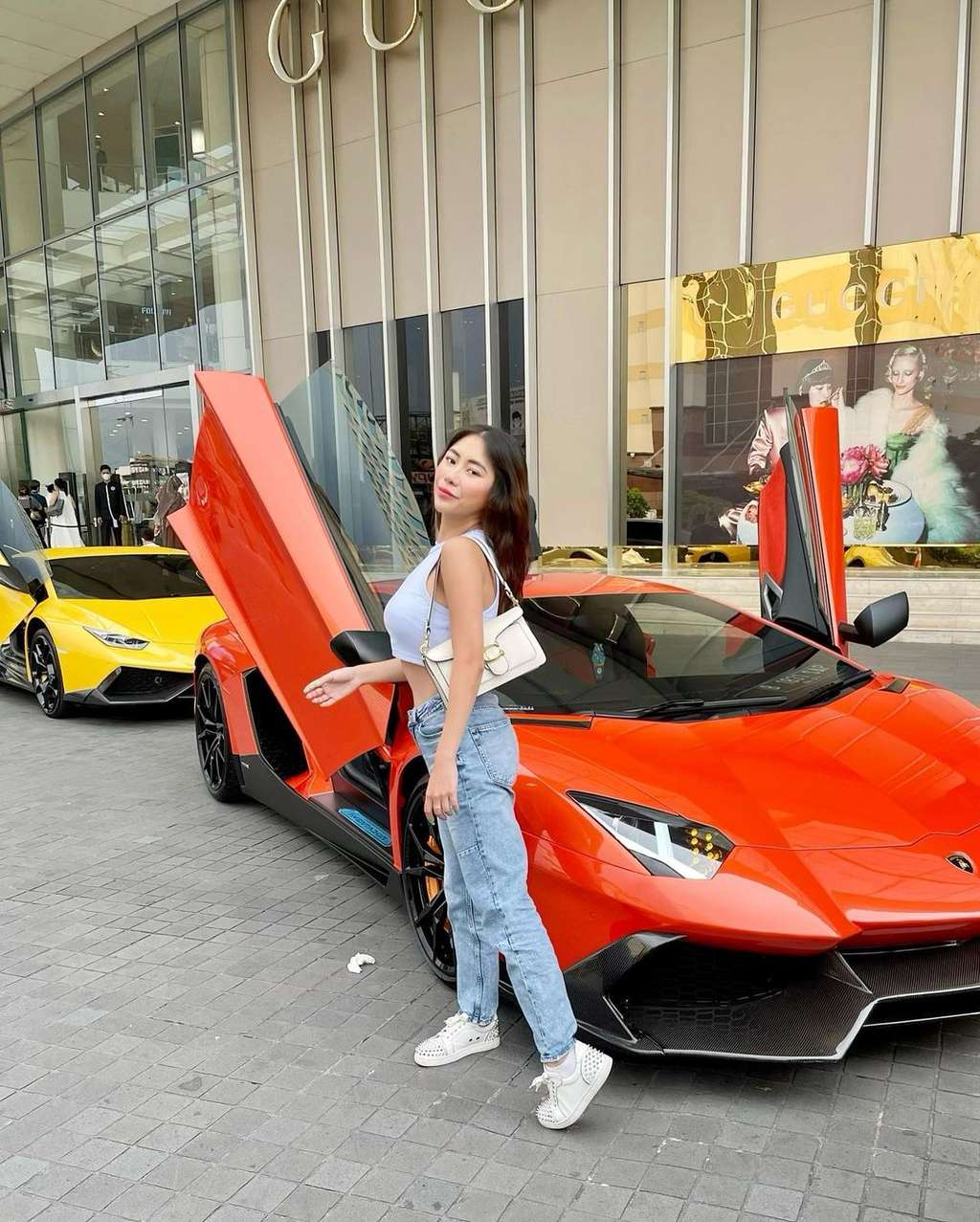 10 Potret Rumah & Gaya Mewah Ayu Thalia, Ngaku ‘Tidur’ dengan Putra Ahok Nicholas Sean, Ternyata Sultan!