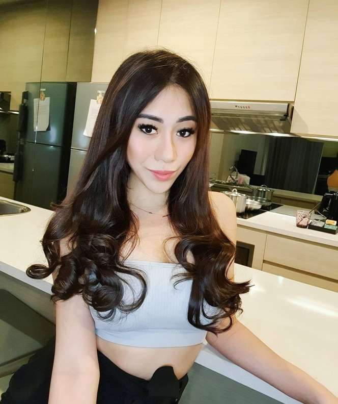 10 Potret Rumah & Gaya Mewah Ayu Thalia, Ngaku ‘Tidur’ dengan Putra Ahok Nicholas Sean, Ternyata Sultan!
