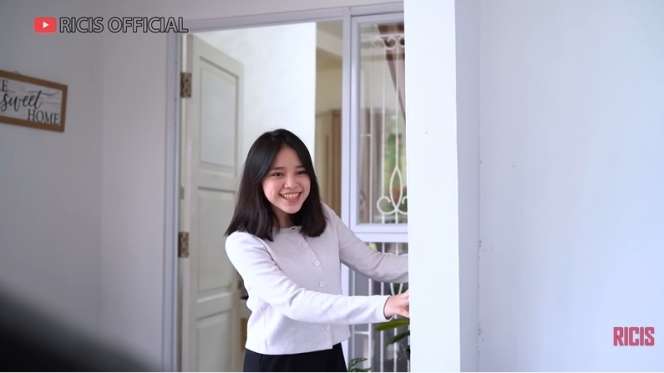 10 Potret Rumah Anneth Delliecia, Serba Pink Bak Istana Barbie, Ada Kado dari Betrand Peto!