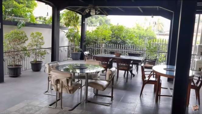 10 Potret Rumah Eyang Wulan Guritno, The Real ‘Sultan’ Di Zamannya, Seharga Rp100 Miliar, Ada 25 Kamar!