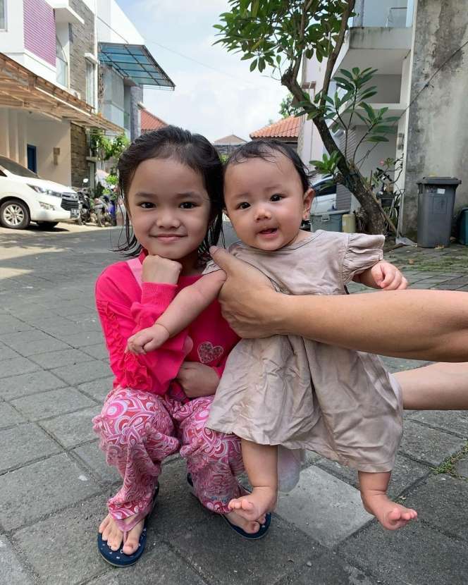 8 Potret Rumah Mewah Faldo Maldini, Gagal Jadi DPR & Gubernur Kini Jadi Stafsus Mensesneg