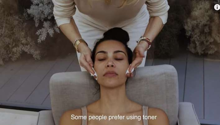 Potret Wajah Asli Kim Kardashian Terungkap, Ternyata Begini Parasnya!