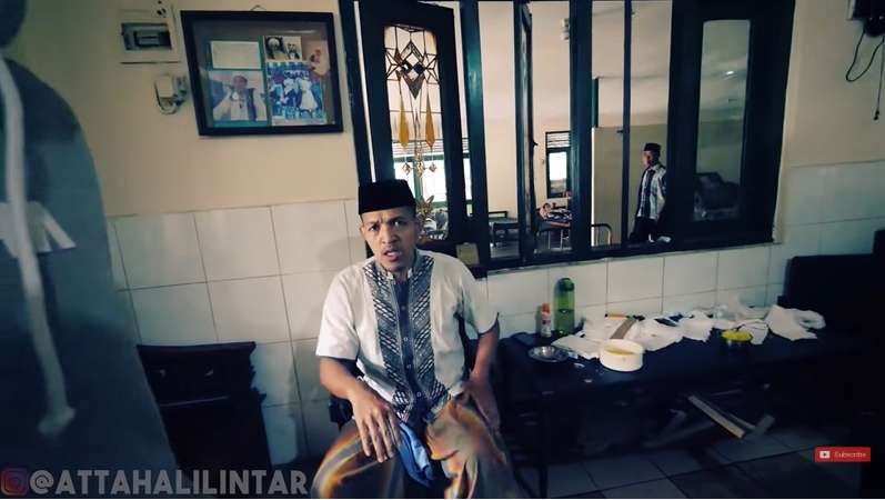 10 Potret Rumah Haji Naim 'Sang Legenda Pijat dari Cimande', Sering Dikunjungi Artis!
