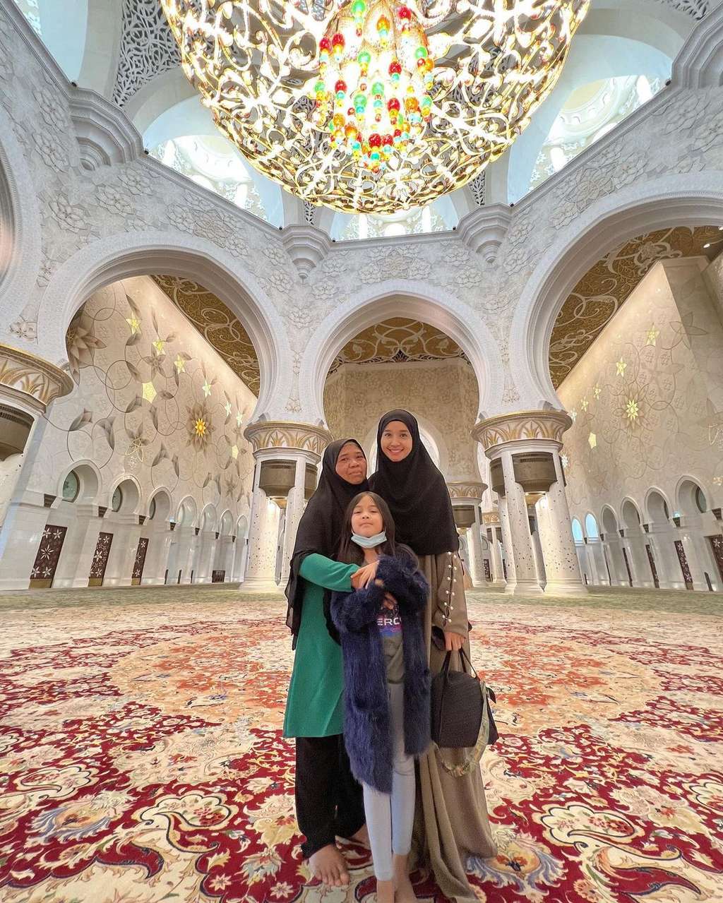 Potret Laudya Cynthia Bella saat di UEA, Ramai Disebut Bakal Nikah dengan Pangeran Dubai!
