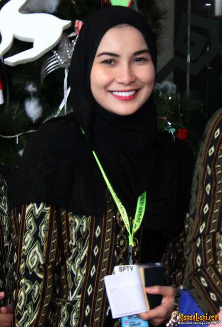 Ingat Isya Jeeperson? Dulu Sang Mama Pilih Mati Jika Jadi Mualaf, Kini Nasibnya Berubah Drastis, Lihat 6 Potretnya