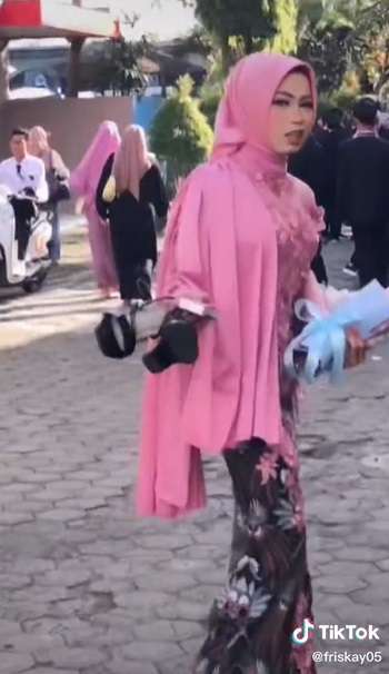 Potret Transformasi Cewek Tomboi Usai Dirias, Hasilnya Bikin Melongo!