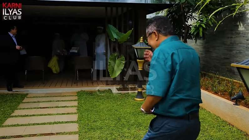 10 Adu Mewah Rumah Sandiaga Uno VS Erick Thohir, Dua Menteri Kabinet Jokowi yang Super Tajir!