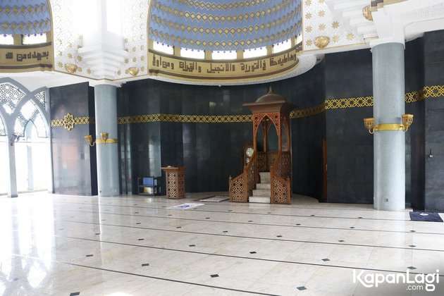 8 Potret Terbaru Lokasi Syuting Sinetron `Lorong Waktu`, Ada Pintu Tersembunyi di Samping Mimbar!