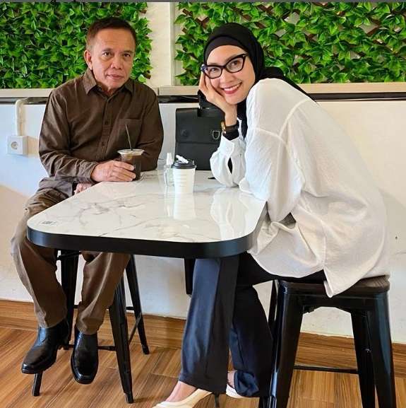 Masih Ingat Steffy Burase Istri eks Gubernur Aceh Irwandi Yusuf? Kabar Terbarunya Bikin Heboh
