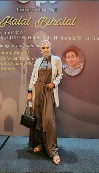 Masih Ingat Steffy Burase Istri eks Gubernur Aceh Irwandi Yusuf? Kabar Terbarunya Bikin Heboh