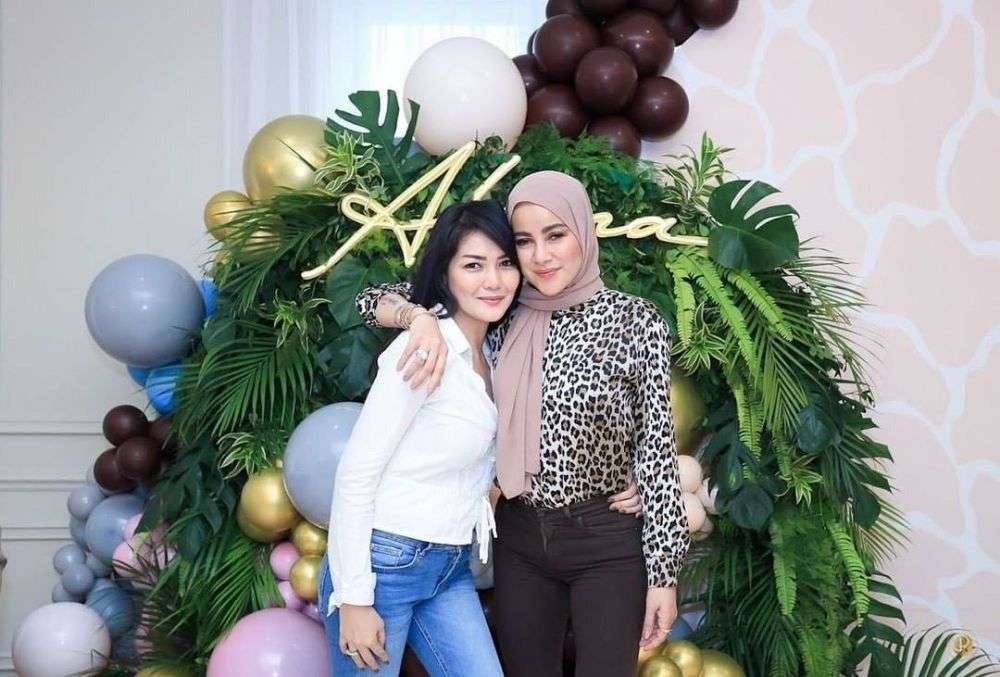 Potret Akrab 9 Seleb dengan Istri Mantan Suami, Ashanty dan Krisdayanti Akrab Banget!