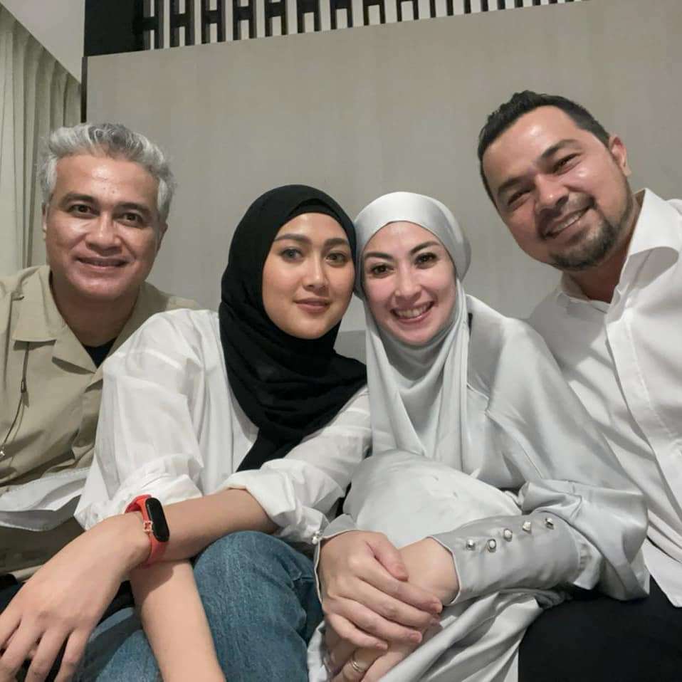 Potret Akrab 9 Seleb dengan Istri Mantan Suami, Ashanty dan Krisdayanti Akrab Banget!