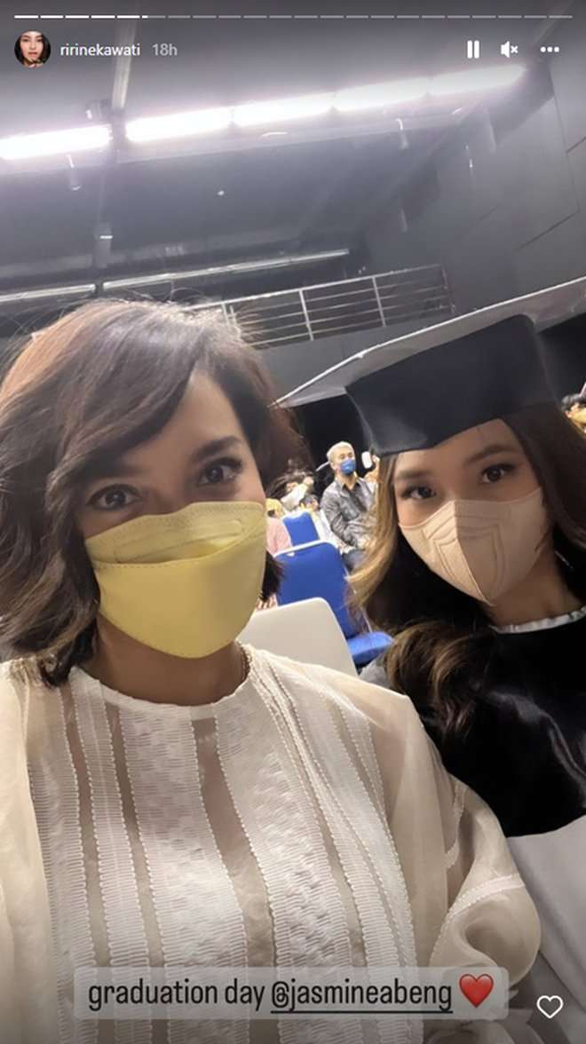 Cantik Pakai Kebaya, Potret Jasmine Abeng Putri Sulung Ririn Ekawati saat Wisuda