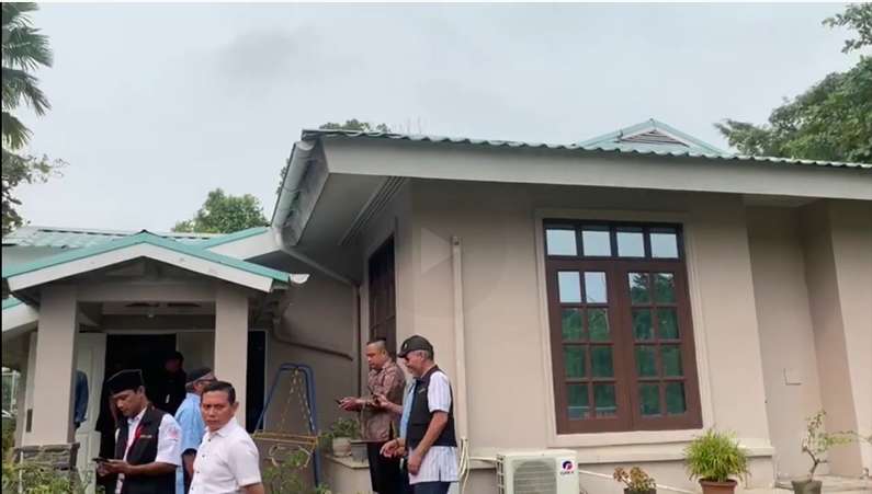 Menteri Terkaya! 7 Potret Rumah Masa Kecil Sandiaga Uno, Sederhana di Tengah Hutan!