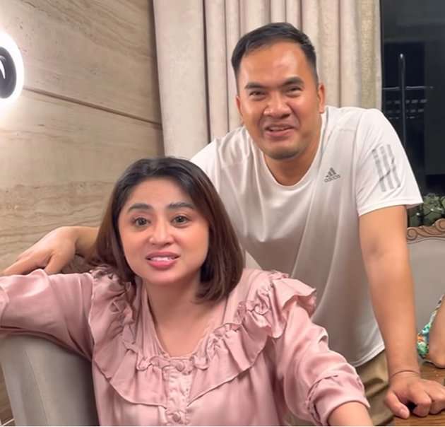 Potret Dewi Perssik dan Saipul Jamil Jadi Sorotan, Panggil Papi Mami di Depan Angga Wijaya