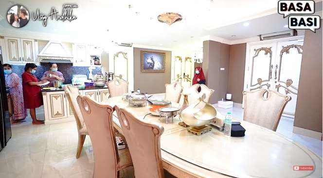 10 Potret Rumah Mewah Devya Linda, Dokter Giginya Para Artis Ternama, Istana di Dunia Nyata!