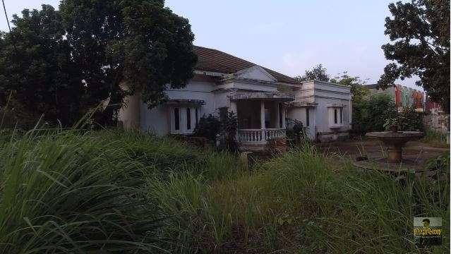 10 Potret Rumah Mewah Syahrini yang Terbengkalai, Ruang Bawah Tanahnya Ngeri Banget!