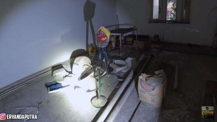 10 Potret Rumah Mewah Syahrini yang Terbengkalai, Ruang Bawah Tanahnya Ngeri Banget!