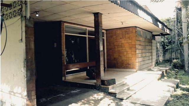 Potret Rumah Para Penyanyi Top Tanah Air di Kampung, Rumah Ariel Noah Tak Berpenghuni