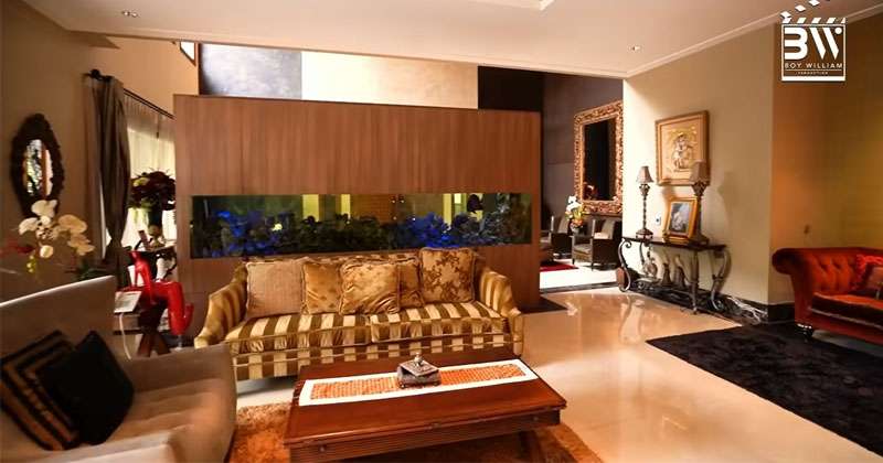 7 Potret Rumah Artis Keturunan Bangsawan, Fuji & Ajun Perwira Ternyata Bukan Orang Sembarangan