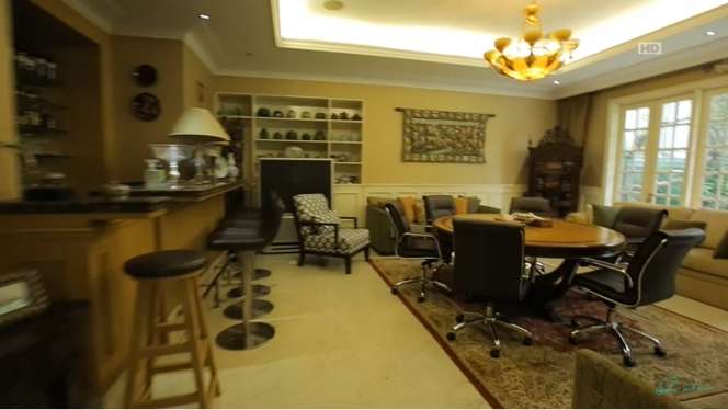 8 Potret Rumah Mario Lawalata yang Jarang Tersorot!